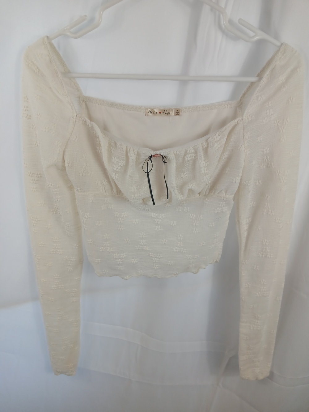Cream Lace Long-Sleeve Crop Top - Women's Elegant Square Neck - Picture 2 of 8